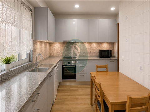 Apartamento T3 em Oliveira do Douro, V. N. Gaia